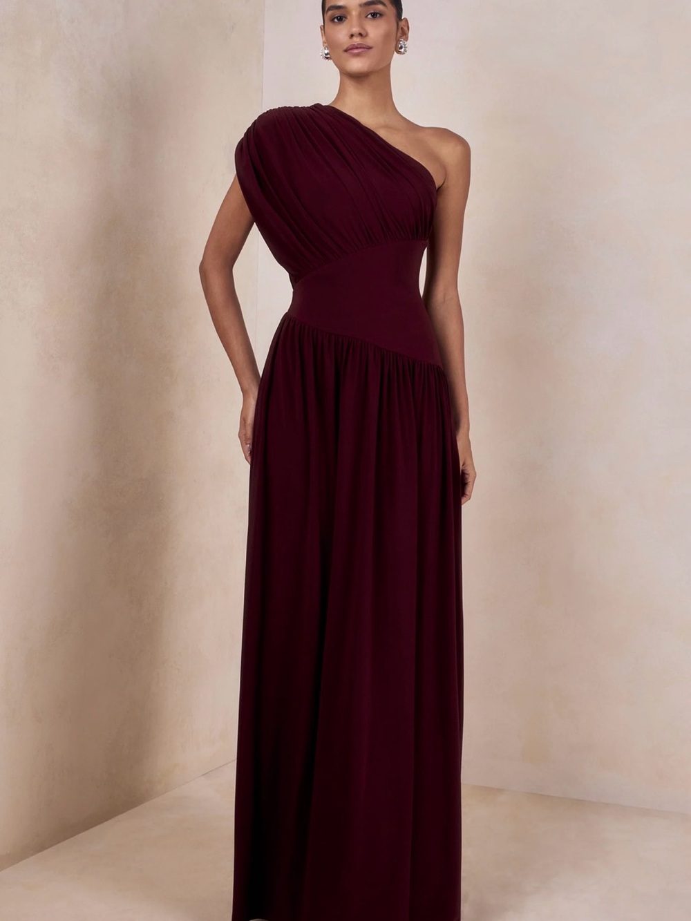 Club London KELSEY Burgundy Asymmetric-Neck Maxi Dress Ruched